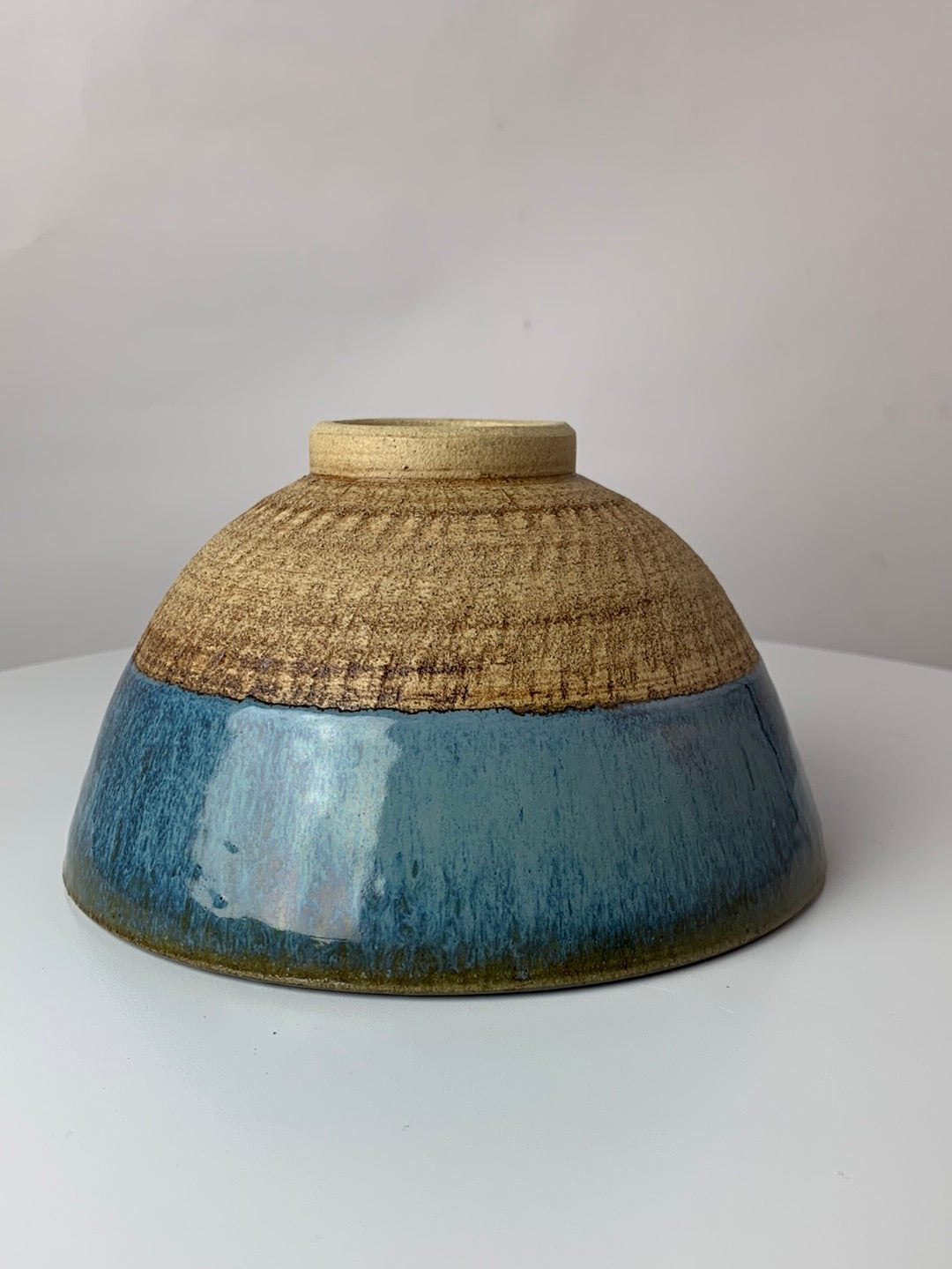 Textured Large ramen bowl