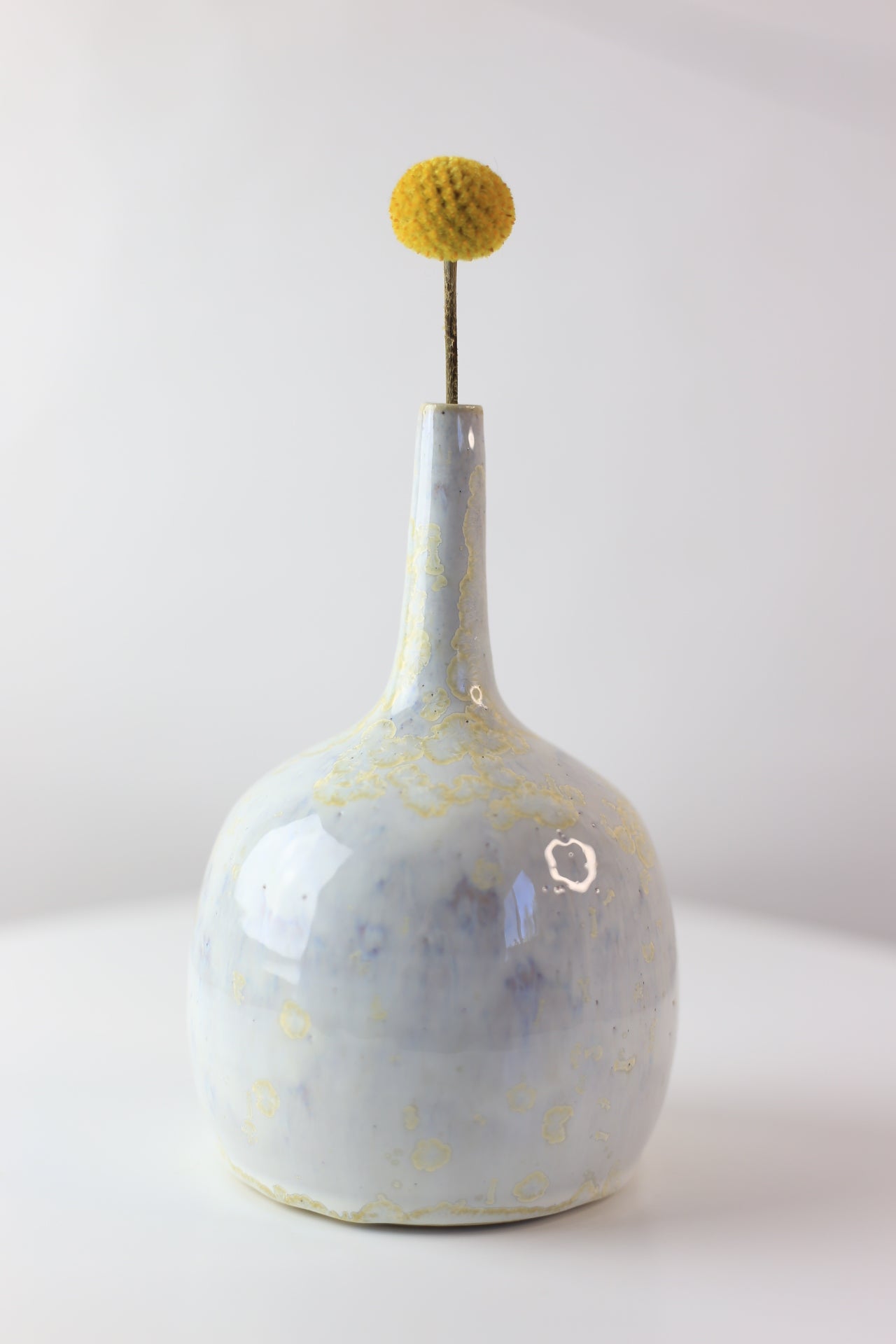 Long Neck Ivory Crystal Bud Vase