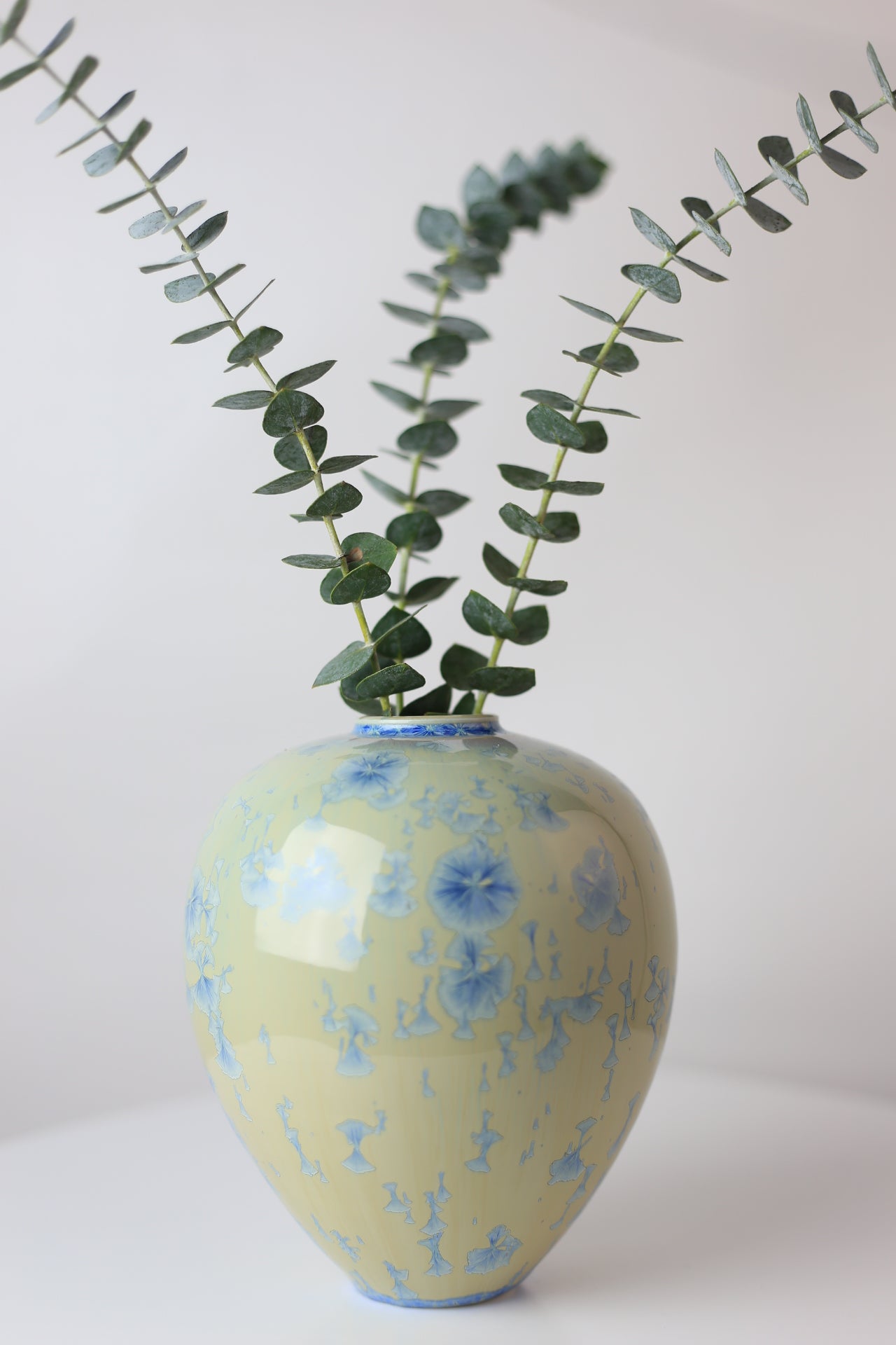 Blue Snowflake bulbous porcelain vase