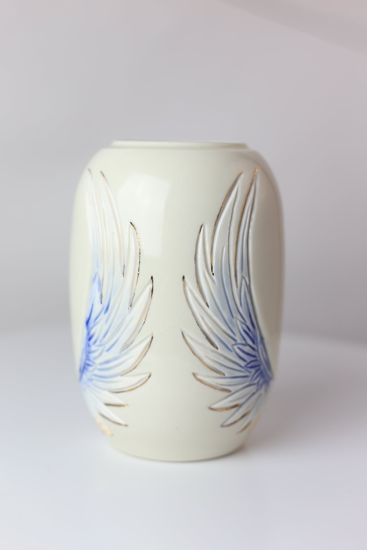 22 K gold Angel wing porcelain vase