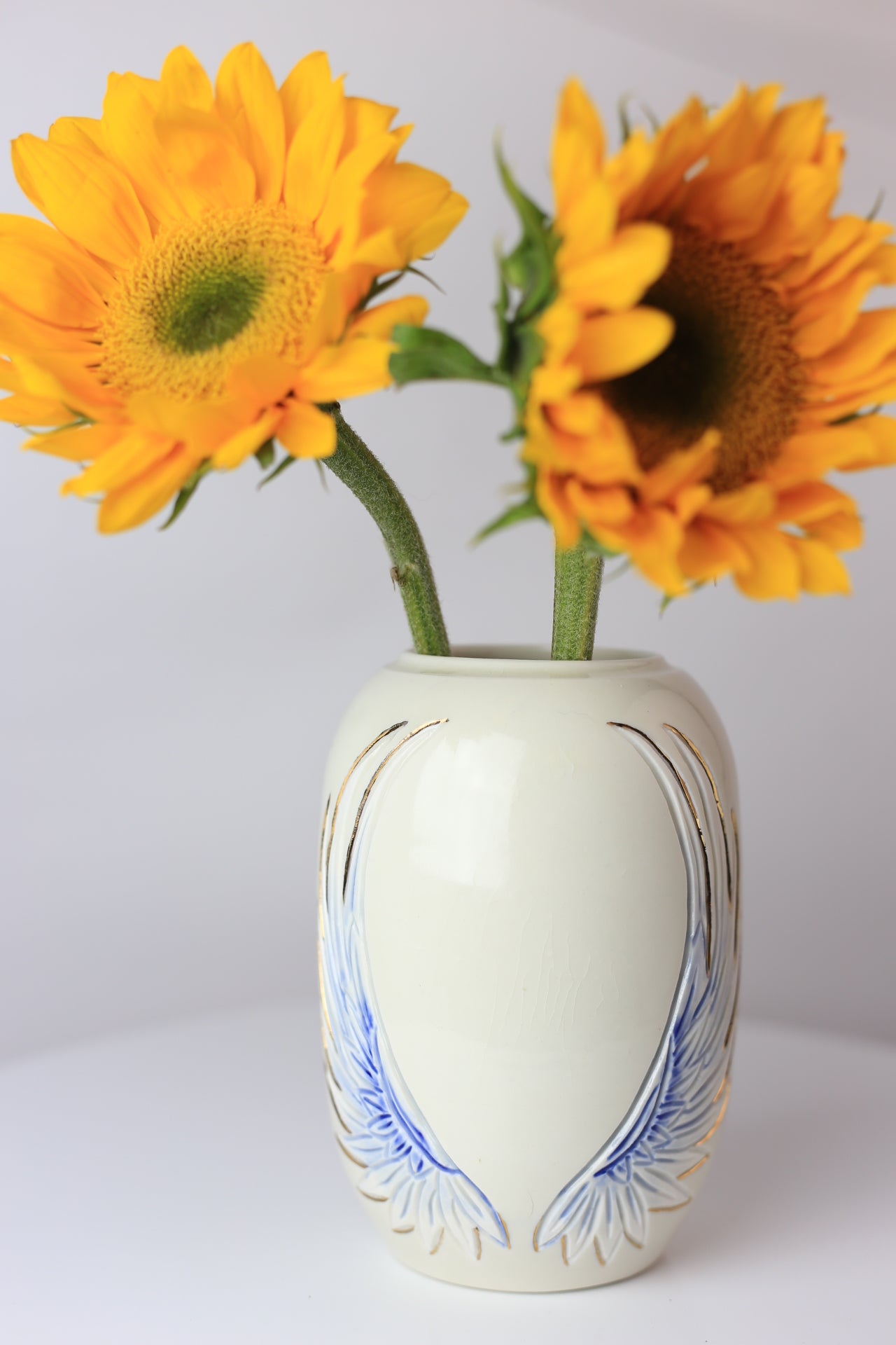 22 K gold Angel wing porcelain vase