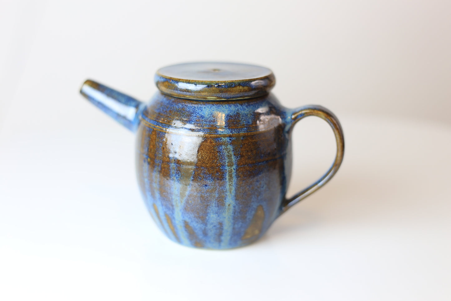 Single Teapot with flat lid #72