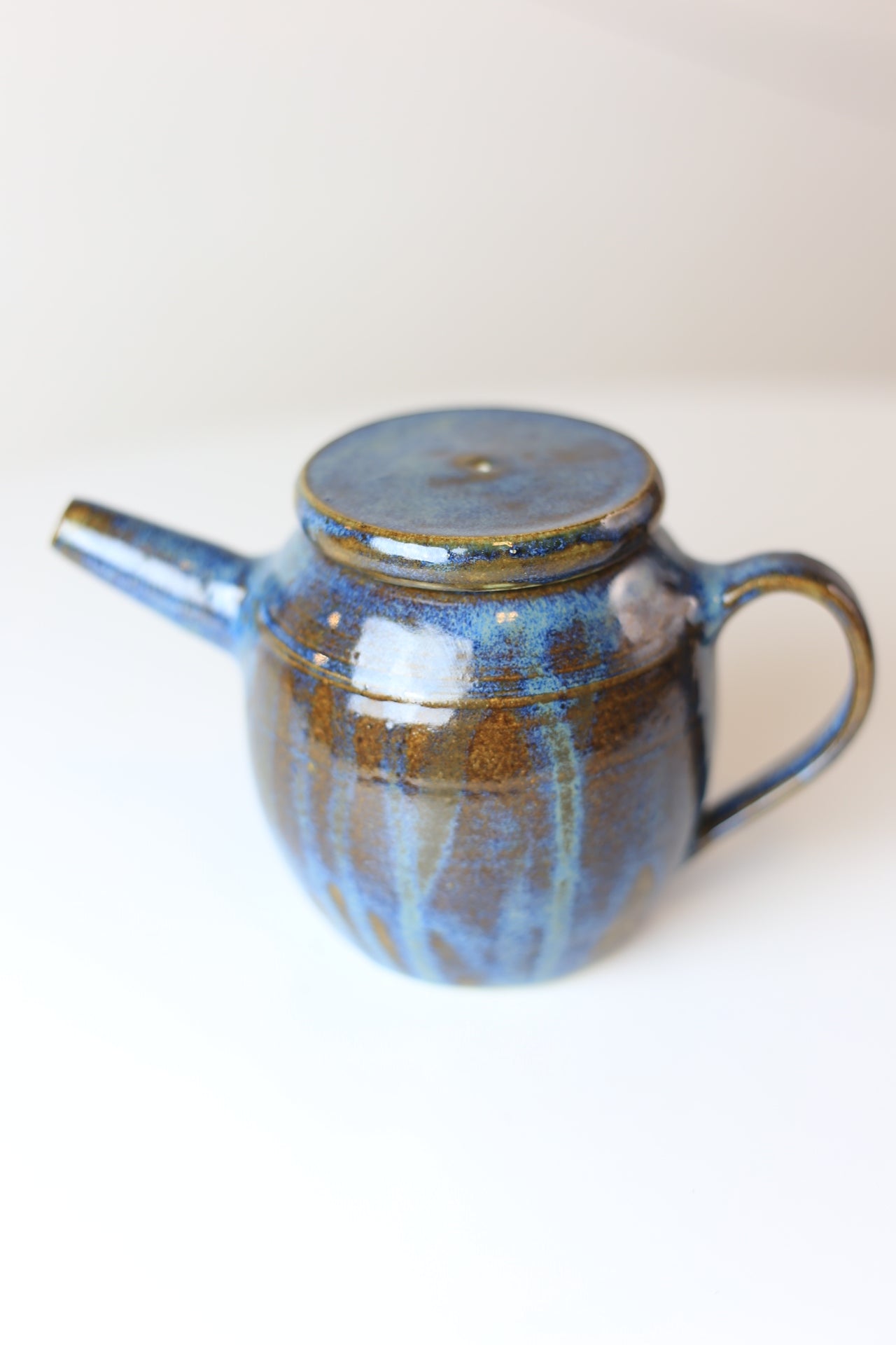 Single Teapot with flat lid #72