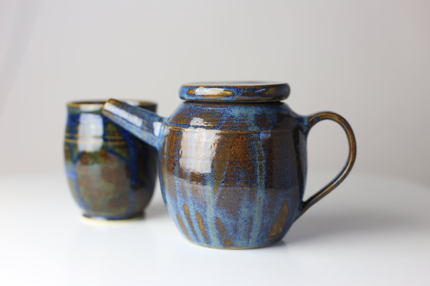 Single Teapot with flat lid #72
