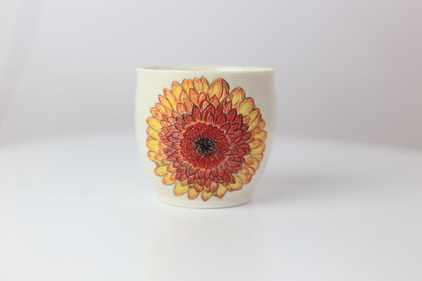 12 oz Porcelain daisy tumbler