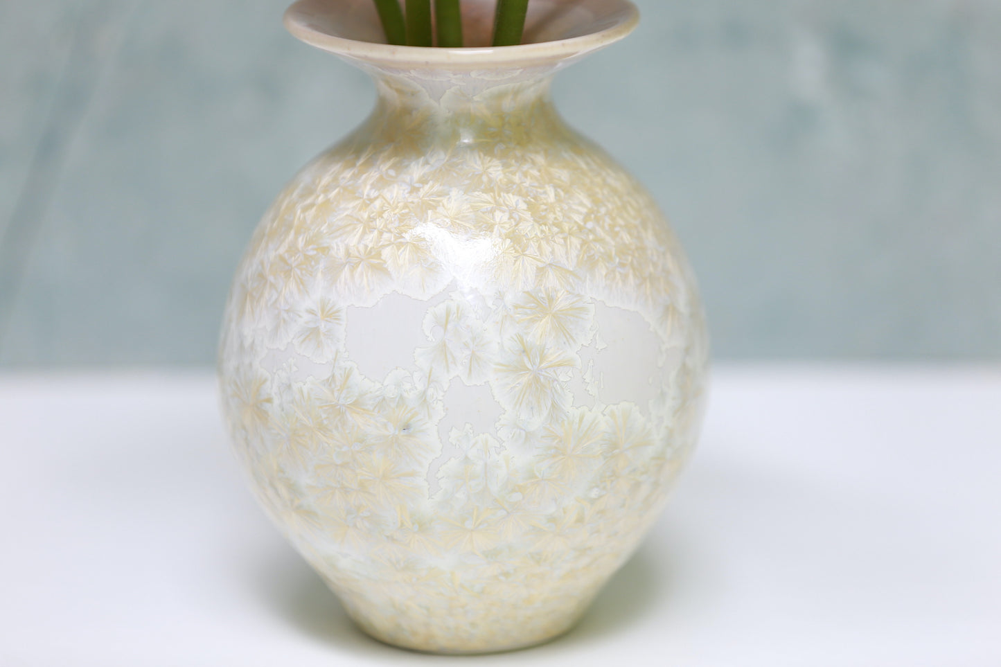 Round Porcelain Vase with Flat Top in Lavender and Gold Crystals