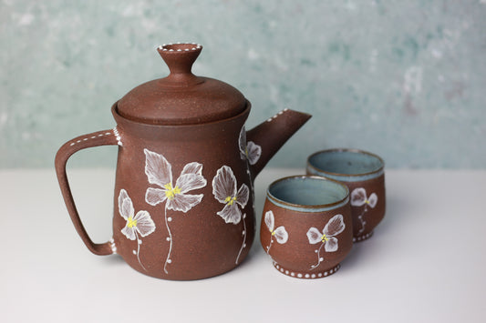 Large Stoneware Teapot with Flowers in Brown and White